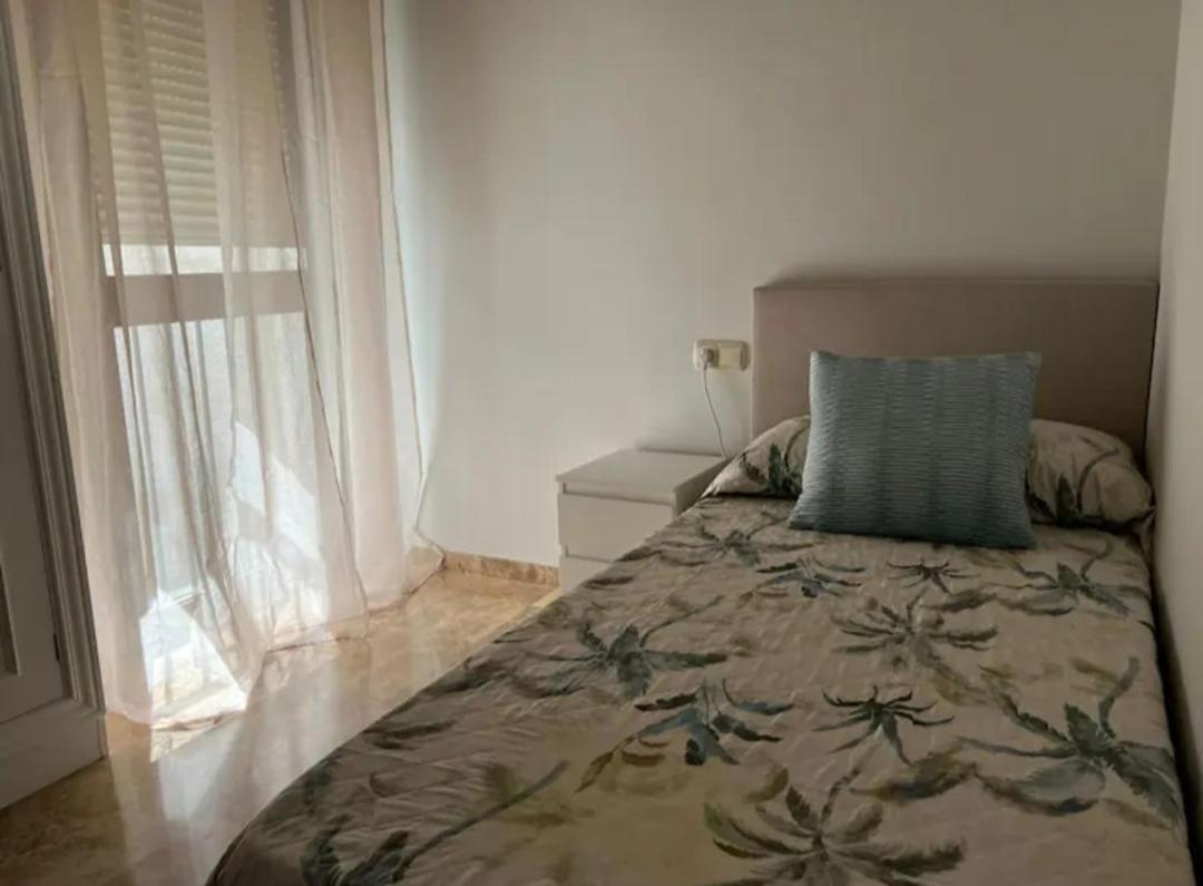 Apartamento Puente Romano Apartment Кордоба Екстериор снимка