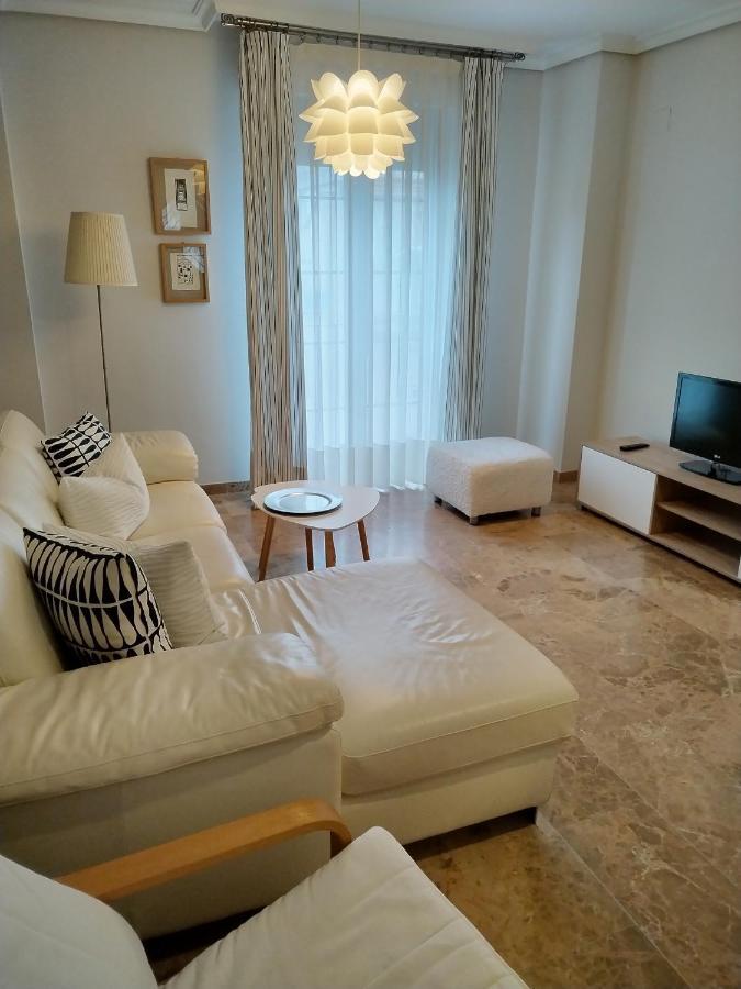 Apartamento Puente Romano Apartment Кордоба Екстериор снимка